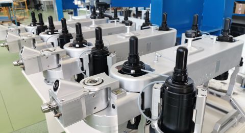 Forerunner manipulator facts